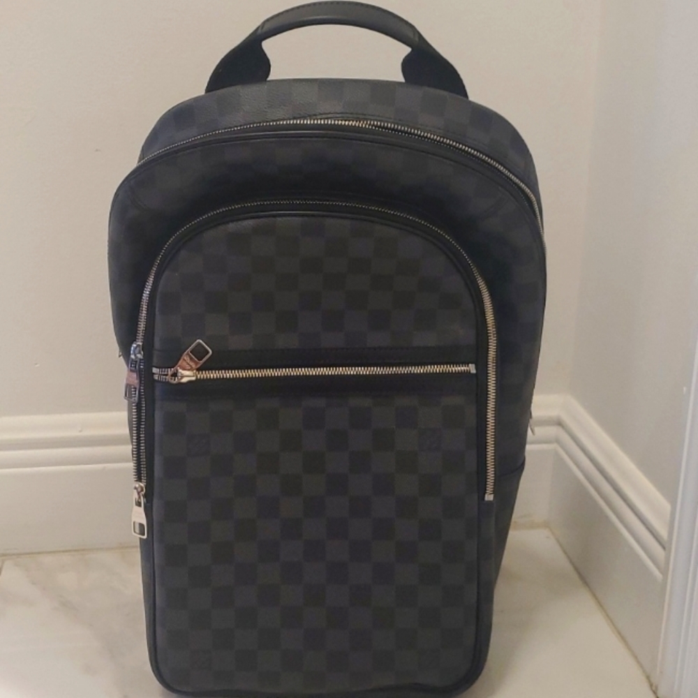 Louis Vuitton black backbage